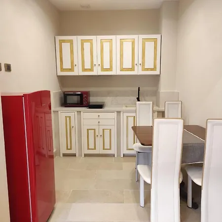 B&B Monte Etna Confort Maison 린구아로싸